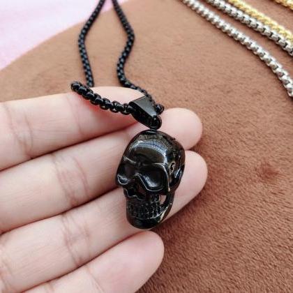 Punk Skull Men Necklace Trendy Stai..