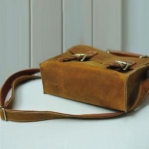 A Limited Edition Leather Bag / Rugged Leather..