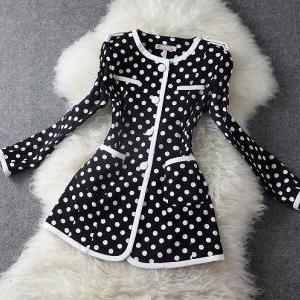 Black And White Long Jacket With Po..