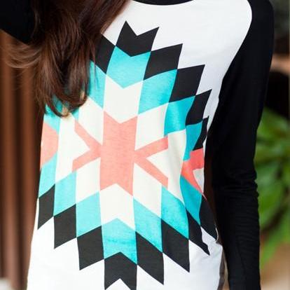 Geometrical Pattern Sweatshirt