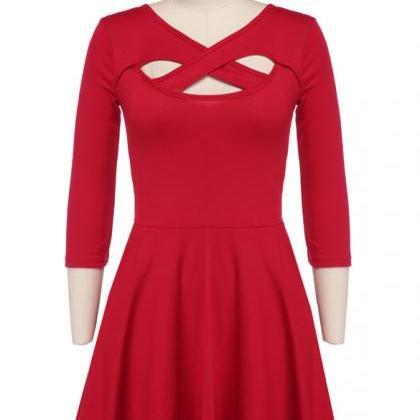 Sexy Sexy Hollow Collar Pleated Hal..