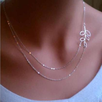 Summer Fashion Short Metal Leaf Necklace For Women