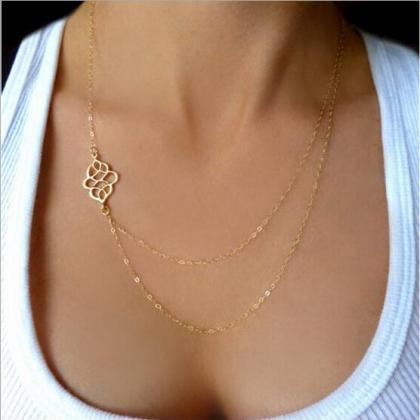 Hollow out cloud style necklace
