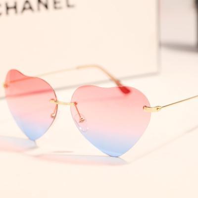 2016 fashion Harajuku Heart-shaped sunglasses gradient sunglasses for summer