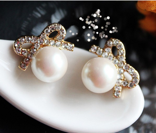 Fashion Vintage Pearl Bow Earring&Stud for women