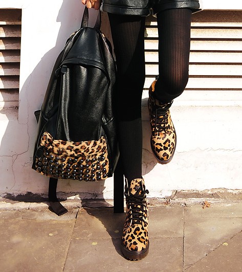 Vintage Leopard Punk Style Skull Rivet Handbag