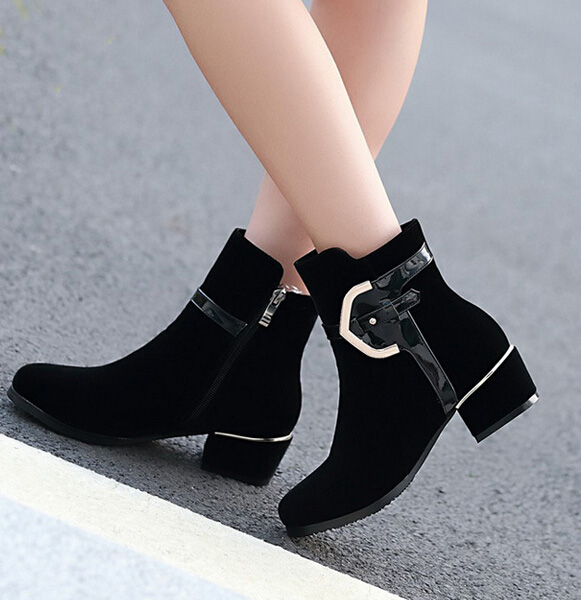 Patent Leather Boots Matte Stitching on Luulla