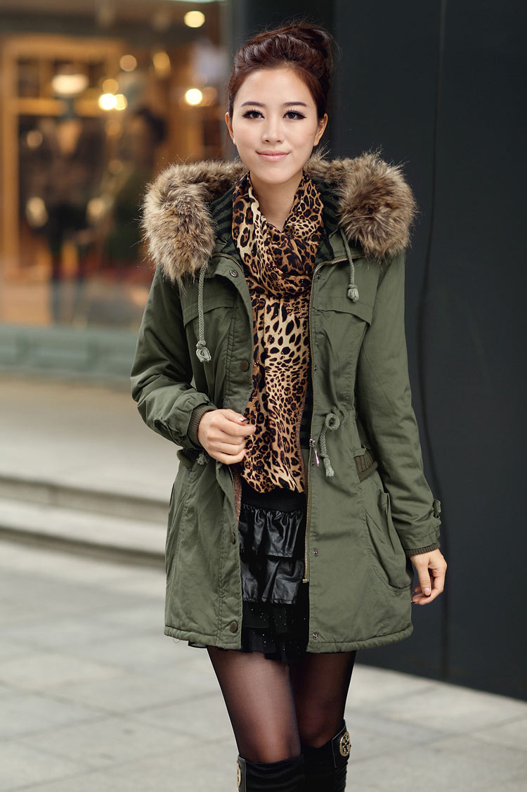 Olive green winter coat with fur hood sales