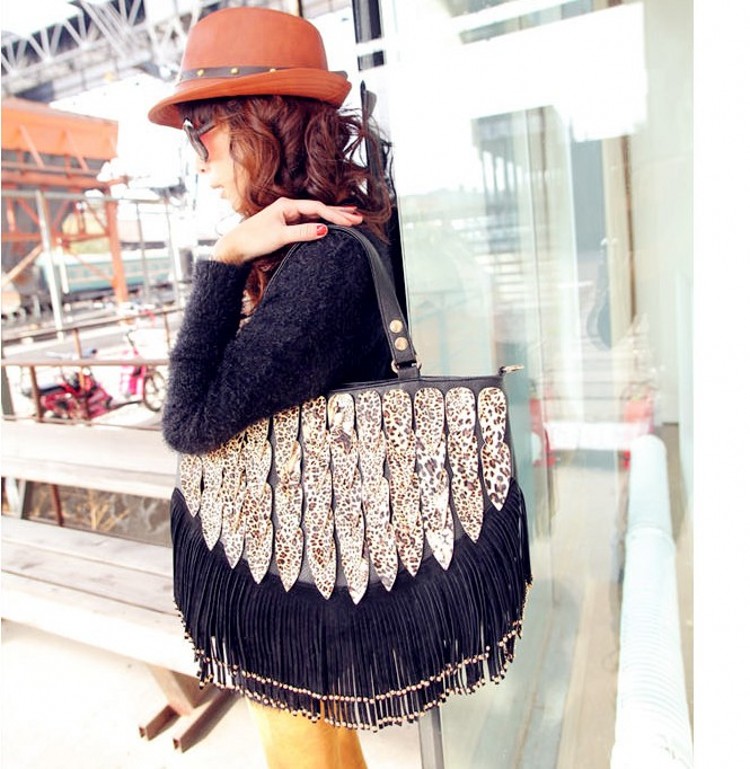 2015 New fashion cute Vintage Shining Leopard Tassel Handbag
