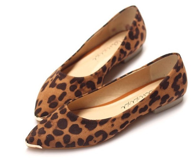 Pointed-Toe Leopard Print Flats Shoes