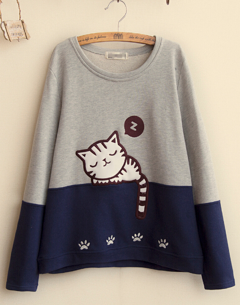 Cute Sleeping Cat Sweater on Luulla