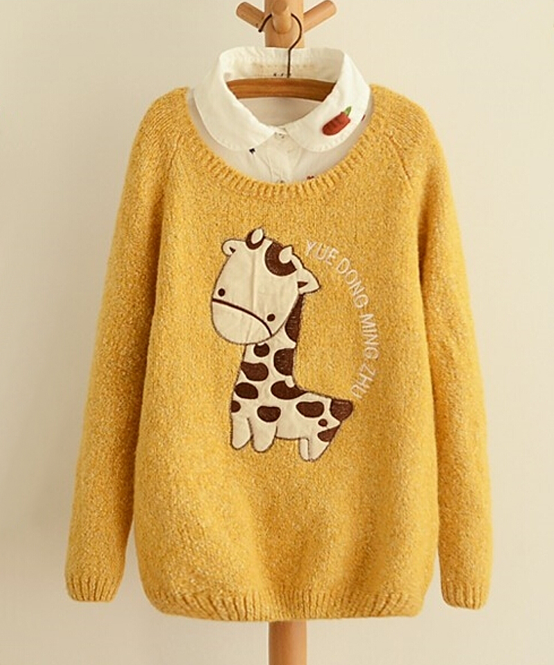 Chrismas Cute Giraffe Embroidery Applique Sweater on Luulla