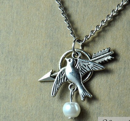 2016 Fashion Retro Arrow Bird Pearl Necklace