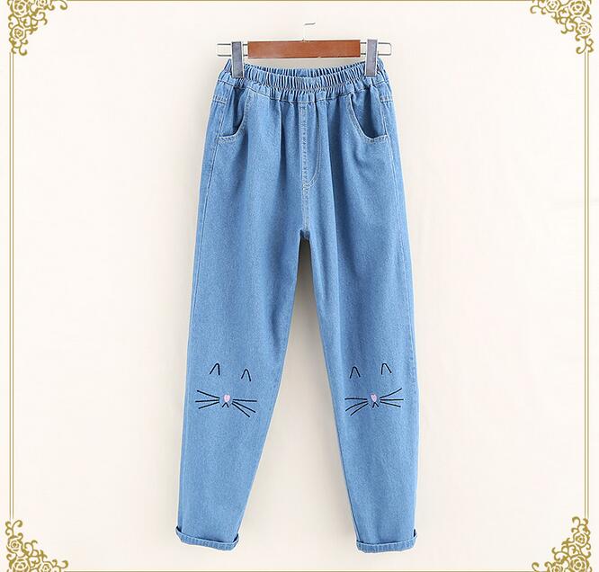 Cat embroidery loose jeans