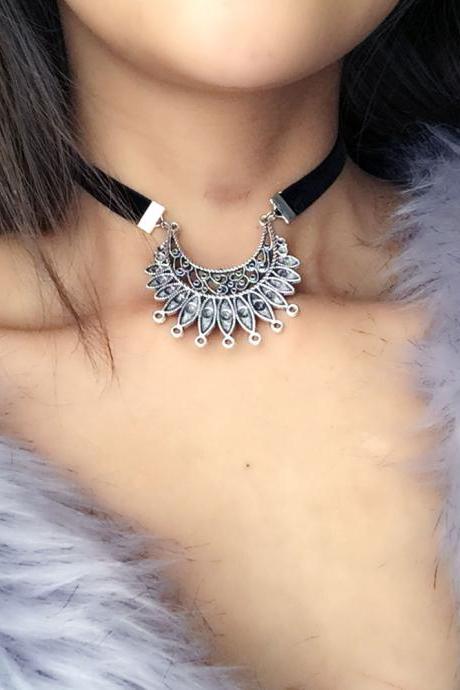 Black Velvet Tribal Boho Pendant Collar Choker Necklace Jewelry Handmade , Gothic goth Punk Witch Wicked Lolita steampunk