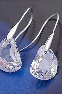 Sparkling crystal pea Fashion Dangle earrings