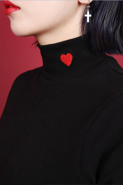 Love heart embroidery high collar long sleeve shirt