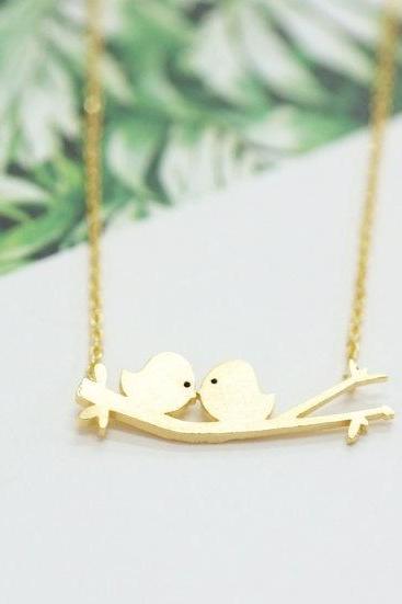 Two Birds On A Branch Necklace,Two Love Birds Couple For Mom Girlfriend Giftskissing Love Birds