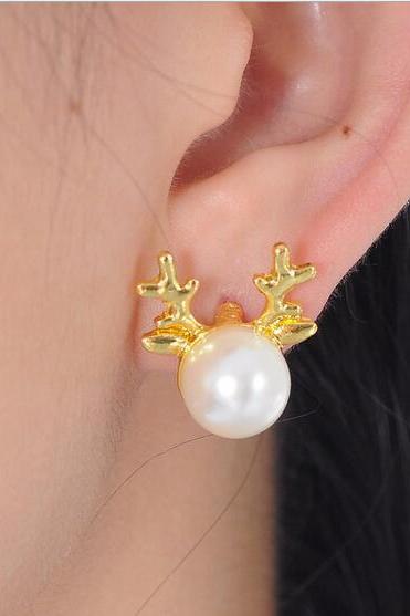 Fashion women Christmas deer Pearl Stud Earrings