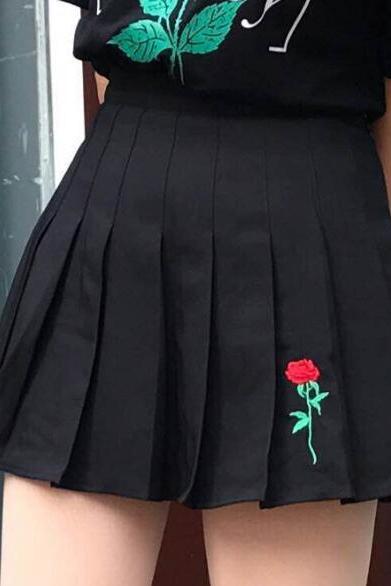Black Rose Embroidered Short Tennis Skirt 